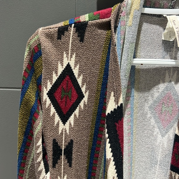 Aztec cardigan elbow patch - Picture 4 of 6